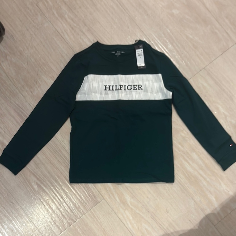 Kids Green Long Sleeve Shirt boy’s size M
